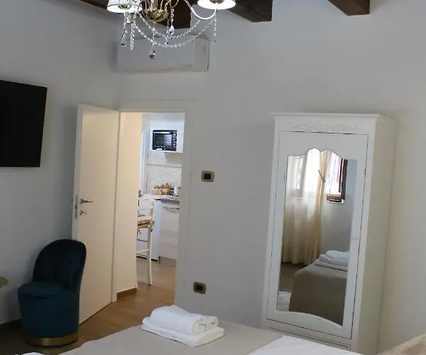 住宿加早餐酒店 Vicolosei 科马基奥